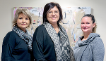 Auf dem Bild befinden sich von links nach rechts:
DGKP Silke Hartleb, DGKP Martina Hoffelner, DGKP Mag. Andrea Wilding